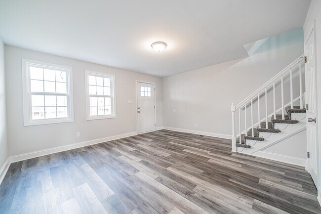 Photo - 1435 Dartmouth Ave Townhome