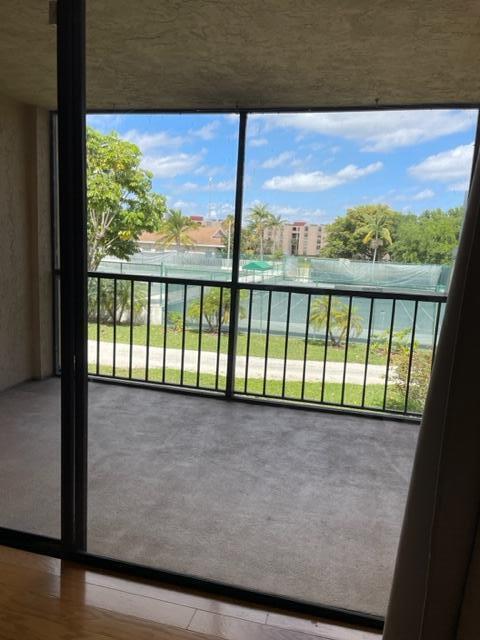 Foto del edificio - 755 Dotterel Rd