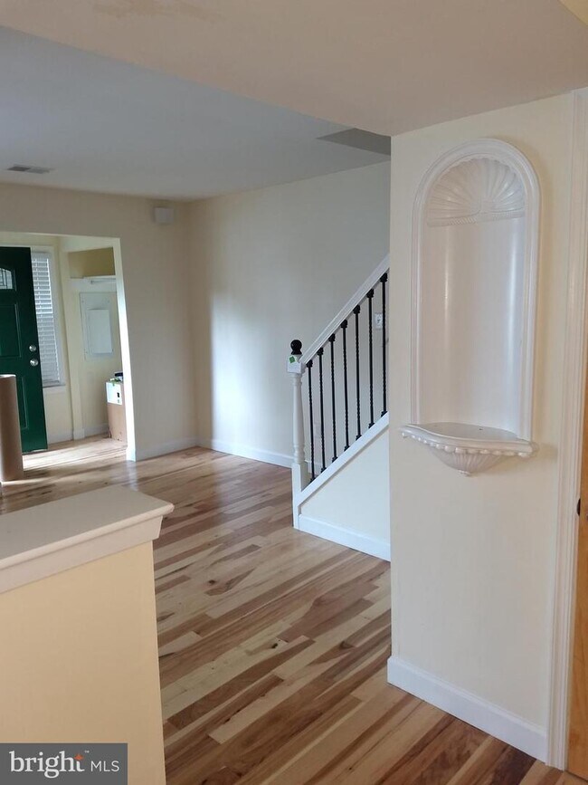 Foto del edificio - 6 Cobblestone Dr