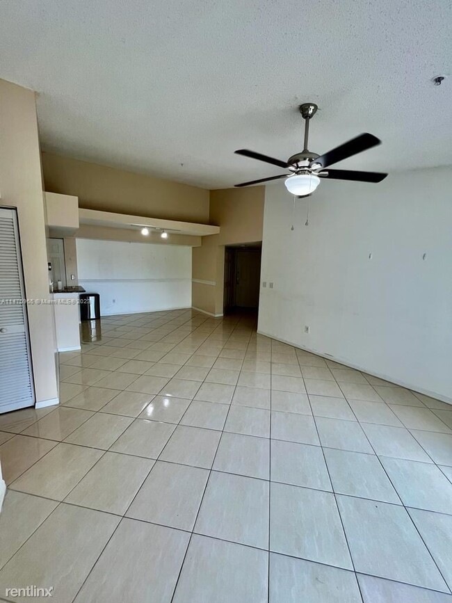 Foto del edificio - 3 br, 2 bath House - 400 Crestwood Ct N Ap...