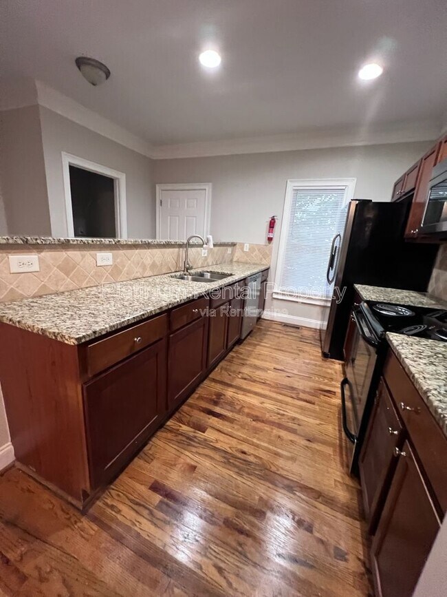 Foto del edificio - 750 Terry St SE