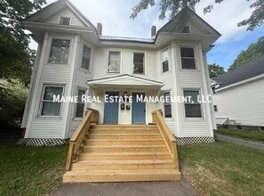 Building Photo - 36 Pier St