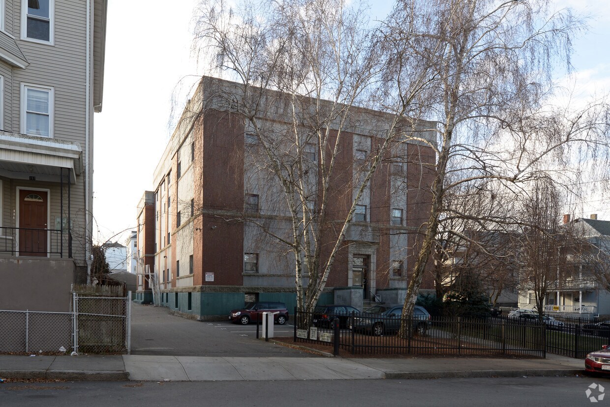 260 Fountain St, Fall River, MA 02721 Apartments in Fall River, MA