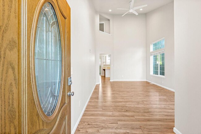 Foto del edificio - Updated 3 Bed Home for Rent in Lacey | Vau...