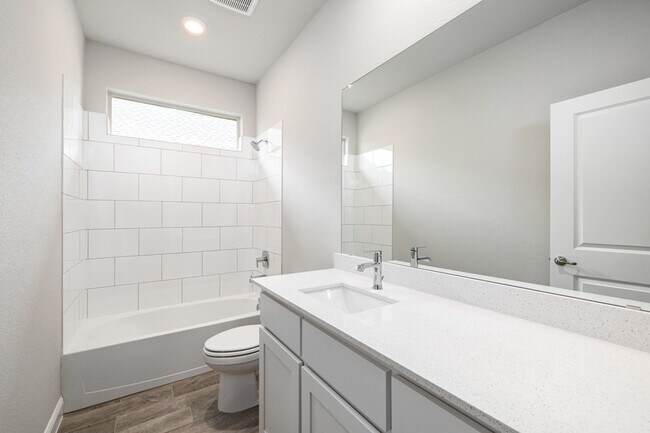 Building Photo - 180 Tanager Dr