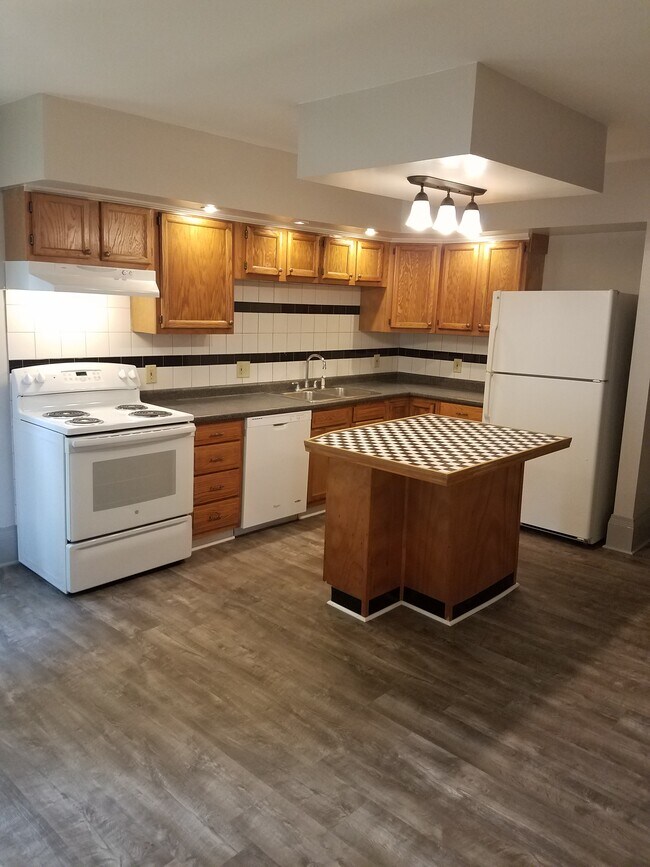 Foto del edificio - 153 S Union St