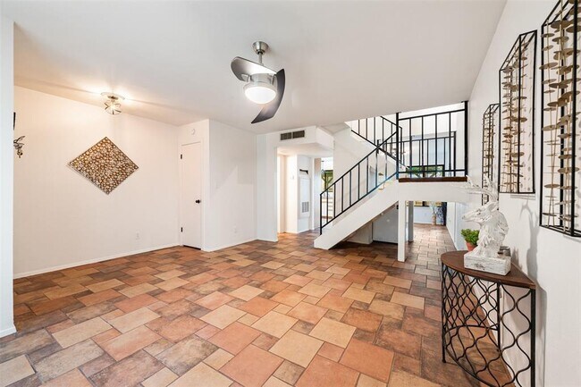 Foto del edificio - 9504 Quail Village Ln