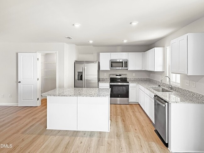 Foto del edificio - 150 Elyse Overlook Lp