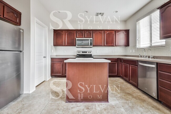 Foto del edificio - Charming 4BR 3BA Home for You