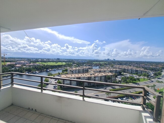 Building Photo - 500 Three Islands Boulevard