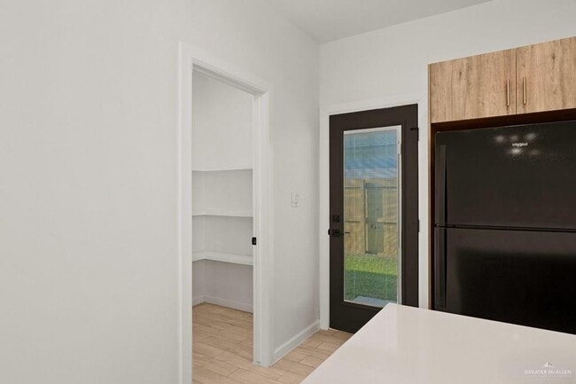 Foto del edificio - 14 Hidalgo Cir