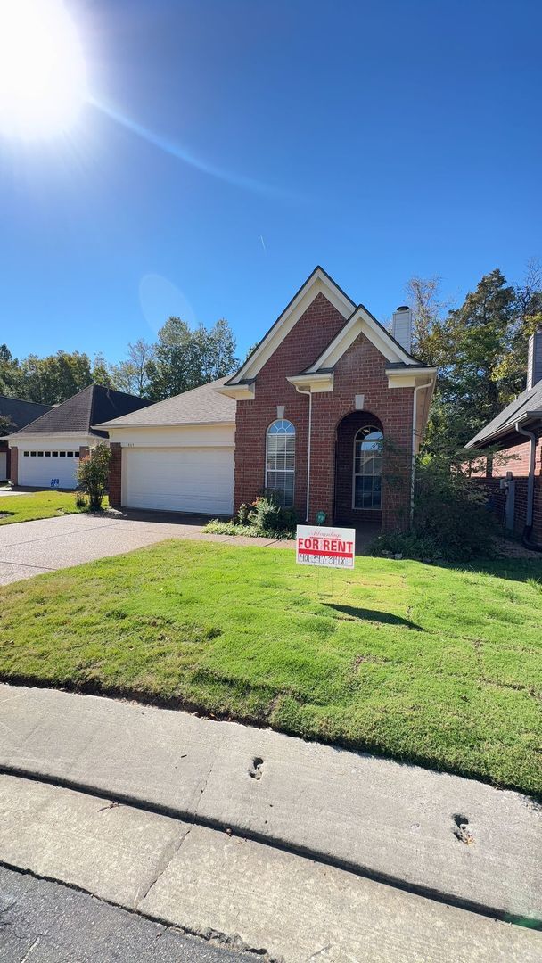 Building Photo - Beautiful 3 bedroom 2 bath home in Cordova, TN 38016 - 1/2 Off The 1st Month's Rent