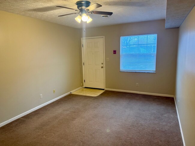 Foto del edificio - 2305 Adams Ave