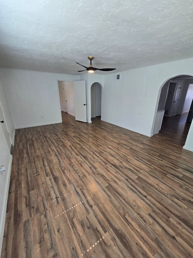 Foto del edificio - North Valley Home for Rent