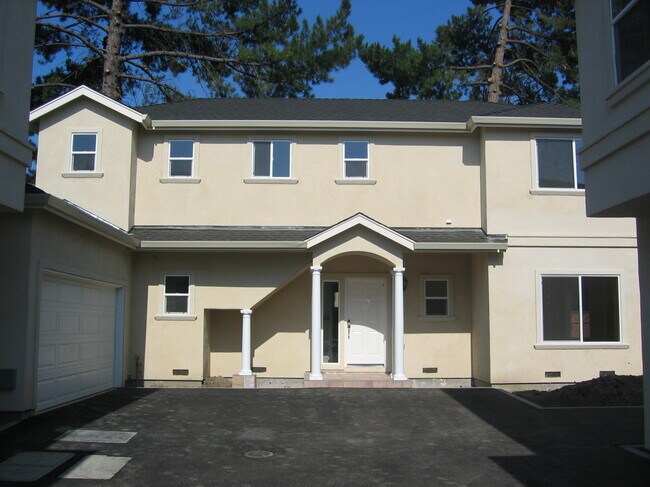 Photo - 400 Cypress Ave House