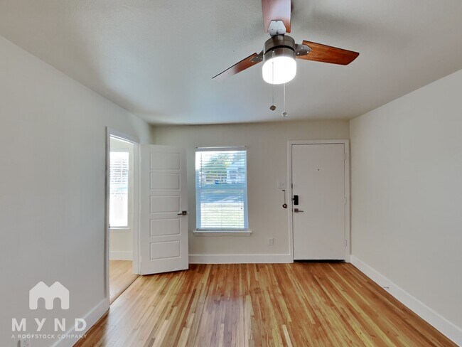 Foto del edificio - 3709 Mt Royal St