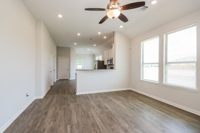 Building Photo - 13012 Stone Vly Wy