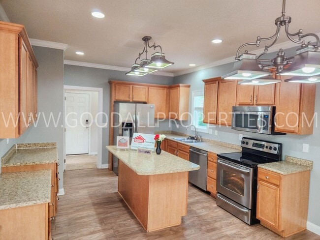 Building Photo - Spacious 4 Bedroom Glynn Village Ranch | 3,000+ Sq Ft | Walkout Basement | Geothermal Heating & C...