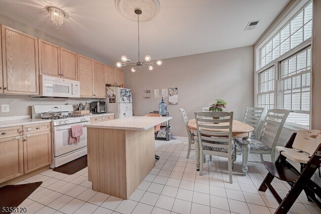 Foto del edificio - 408 Kensington Ln