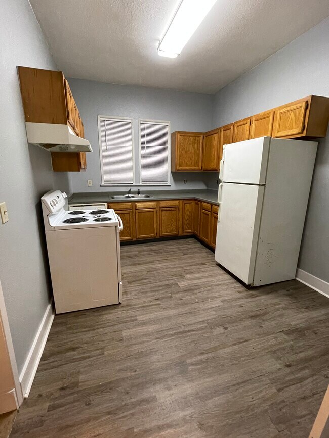 Foto del edificio - 923 Chenault Ave