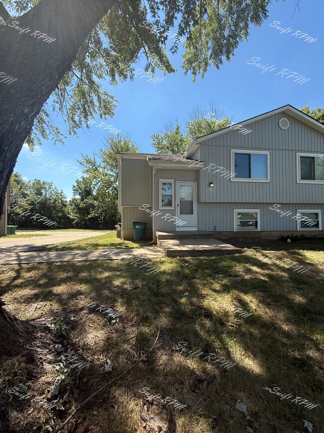 Building Photo - 6451 Hallet St