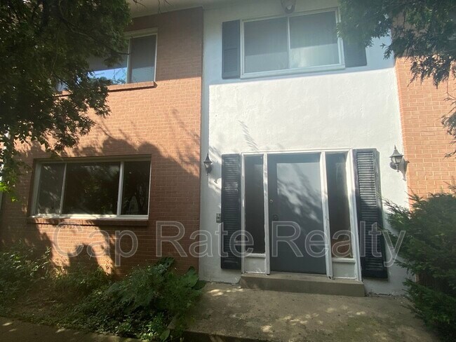 Foto del edificio - 26 S Hampton Rd