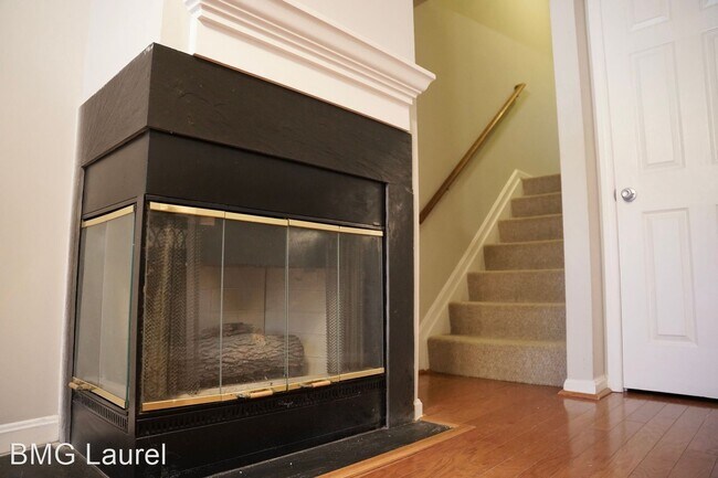 Building Photo - 3 br, 2.5 bath House - 8926 Mallard Court