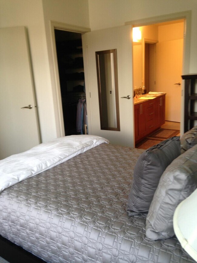 Foto del edificio - 10650 NE 9th Pl