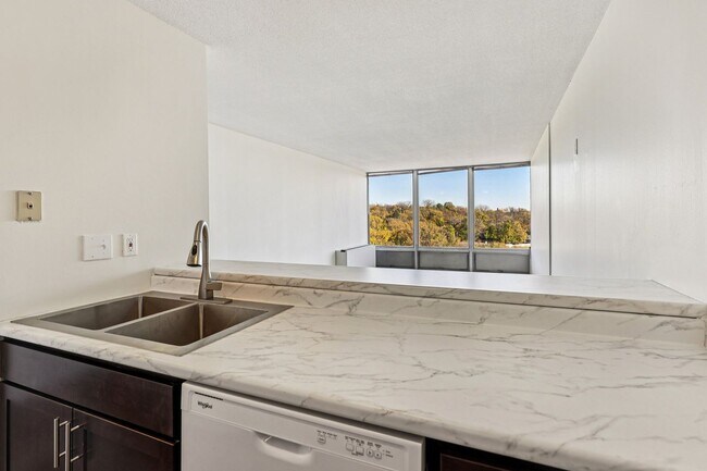 Foto del interior - Thornton Place Apartments