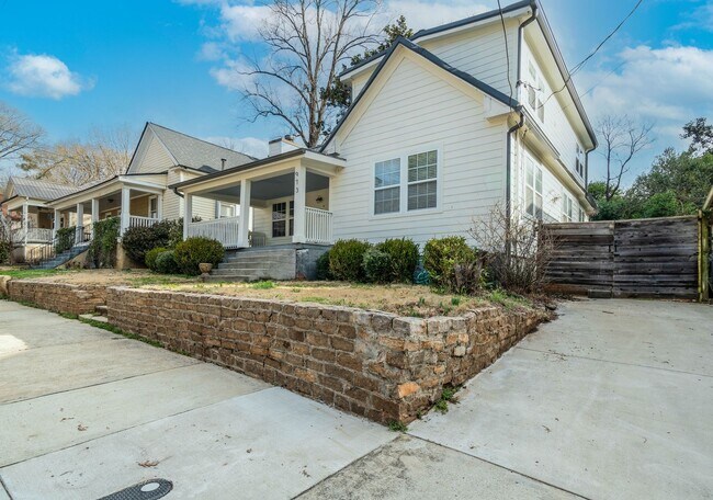 Foto del edificio - Newly Updated 4/3 in Howell Station w/ Ful...