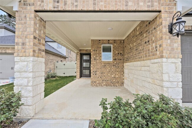 Foto del edificio - 17502 Rosette Grass Dr