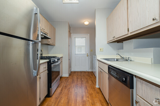 1BR, 1BA - 700SF - Azure