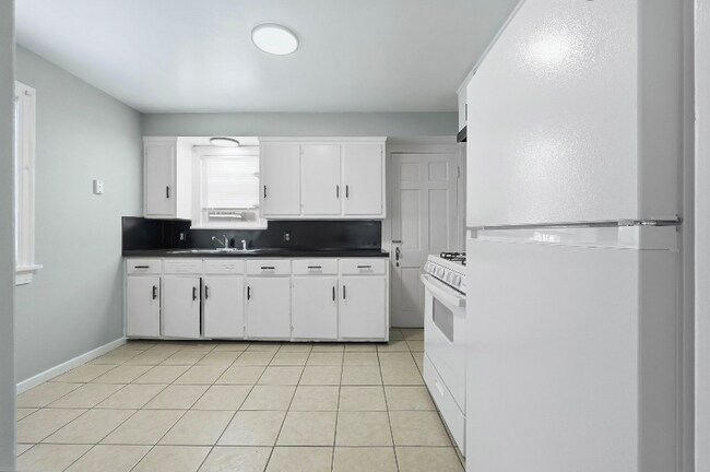 Foto del edificio - 3405 Lillie St