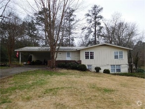 Building Photo - 140 Don Rich Dr