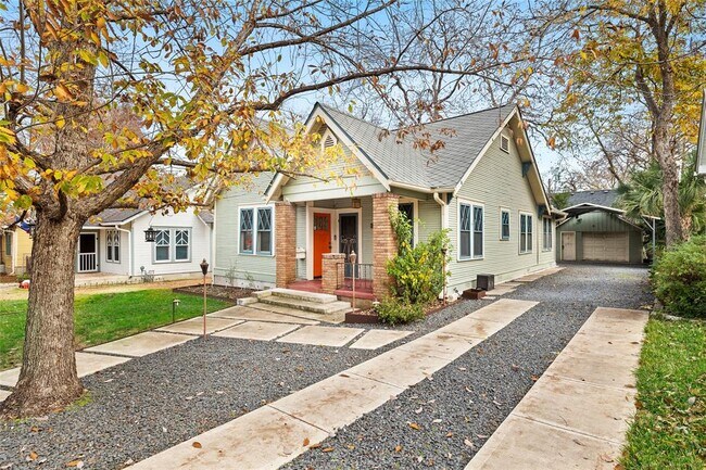 Building Photo - 1705 Kenwood Ave