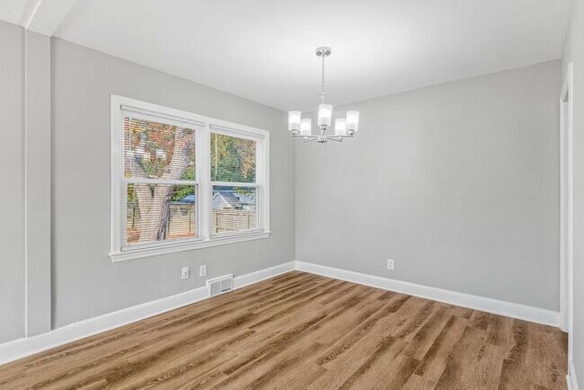 Foto del edificio - 2809 Keeler St