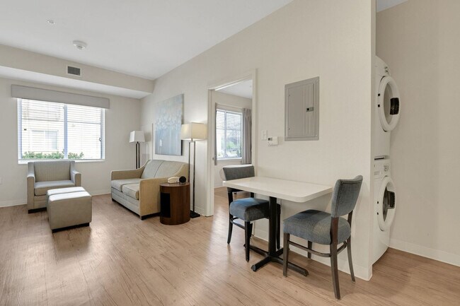 Foto del edificio - 5423 N Loop 1604 W