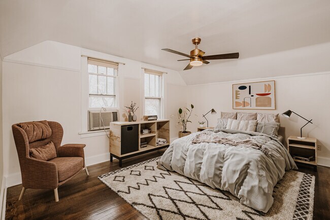 Bedroom (staged) - 3668 E Van Norman Ave