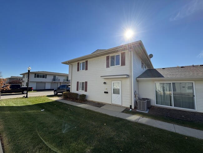 Building Photo - 234 Whidah Ct