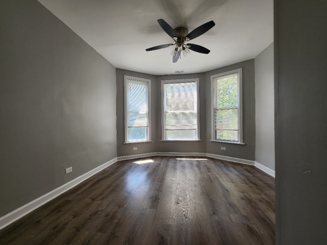 Building Photo - 7311 S Dorchester Ave
