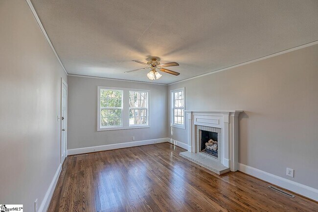Foto del edificio - 103 Bleckley Ave