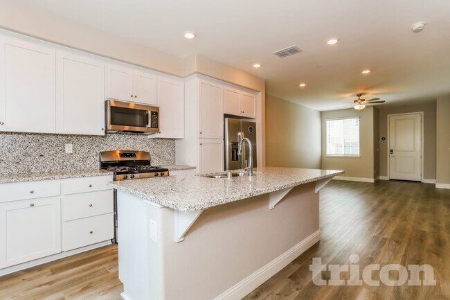 Foto del edificio - 2118 Comstock Ln