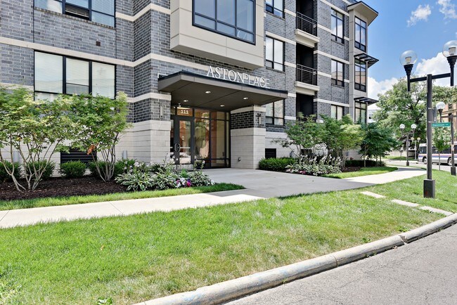 Aston Place Apartments Columbus Oh Apartments Com