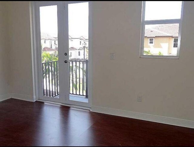 Building Photo - 6996 Long Pine Cir