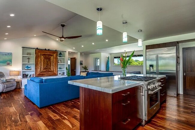 Foto del edificio - 4831E Kapaka St