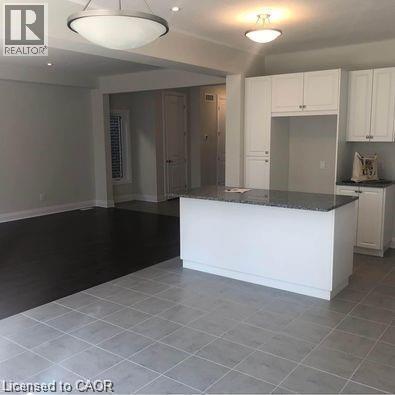 Photo du bâtiment - 295 Chokecherry Cres