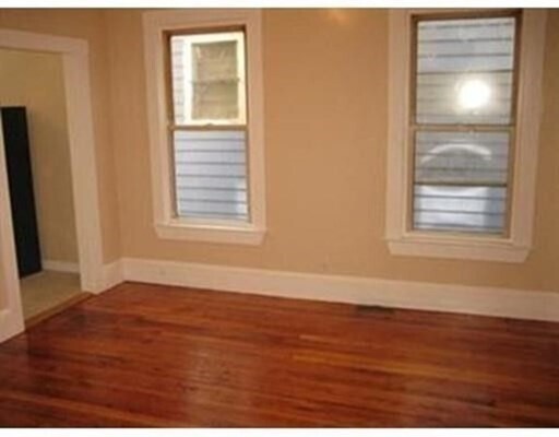 Building Photo - 43 Blossom St