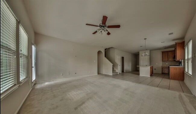 Foto del edificio - 18 Milepost Ct