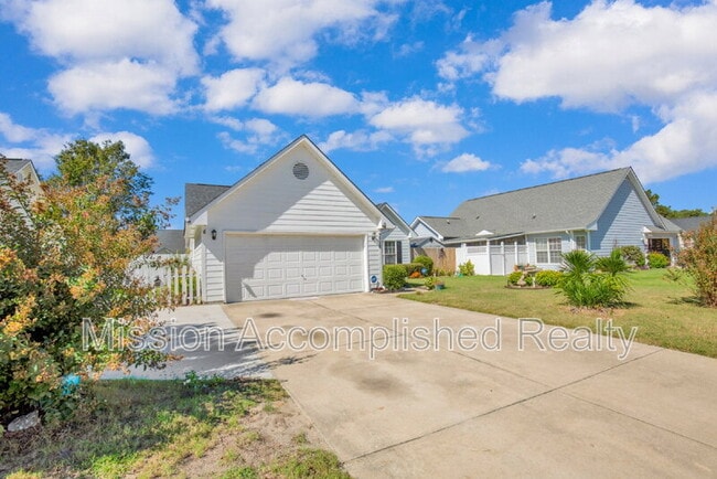 Building Photo - 3918 Red Oak Dr