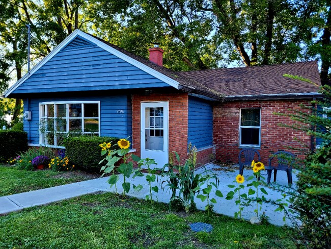 Building Photo - 1106 Penna Ave